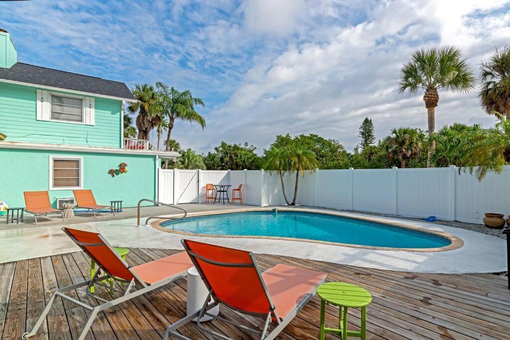 Walk To The Beach - Island Villa Siesta Key Eksteriør billede